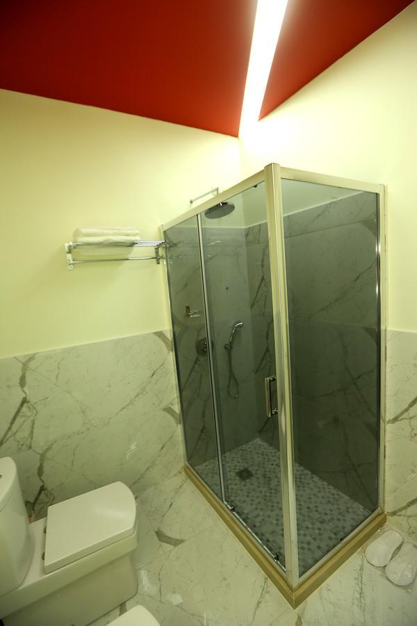 Hotel Vllaznia Shkodër Екстериор снимка