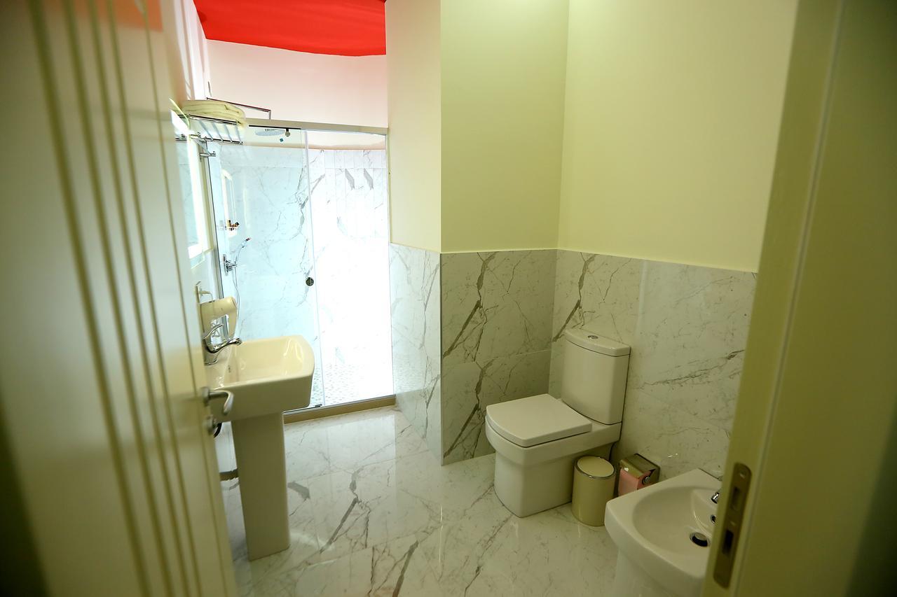 Hotel Vllaznia Shkodër Екстериор снимка