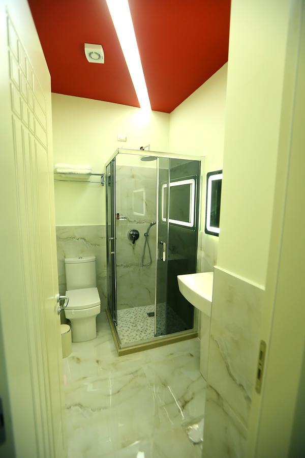 Hotel Vllaznia Shkodër Екстериор снимка