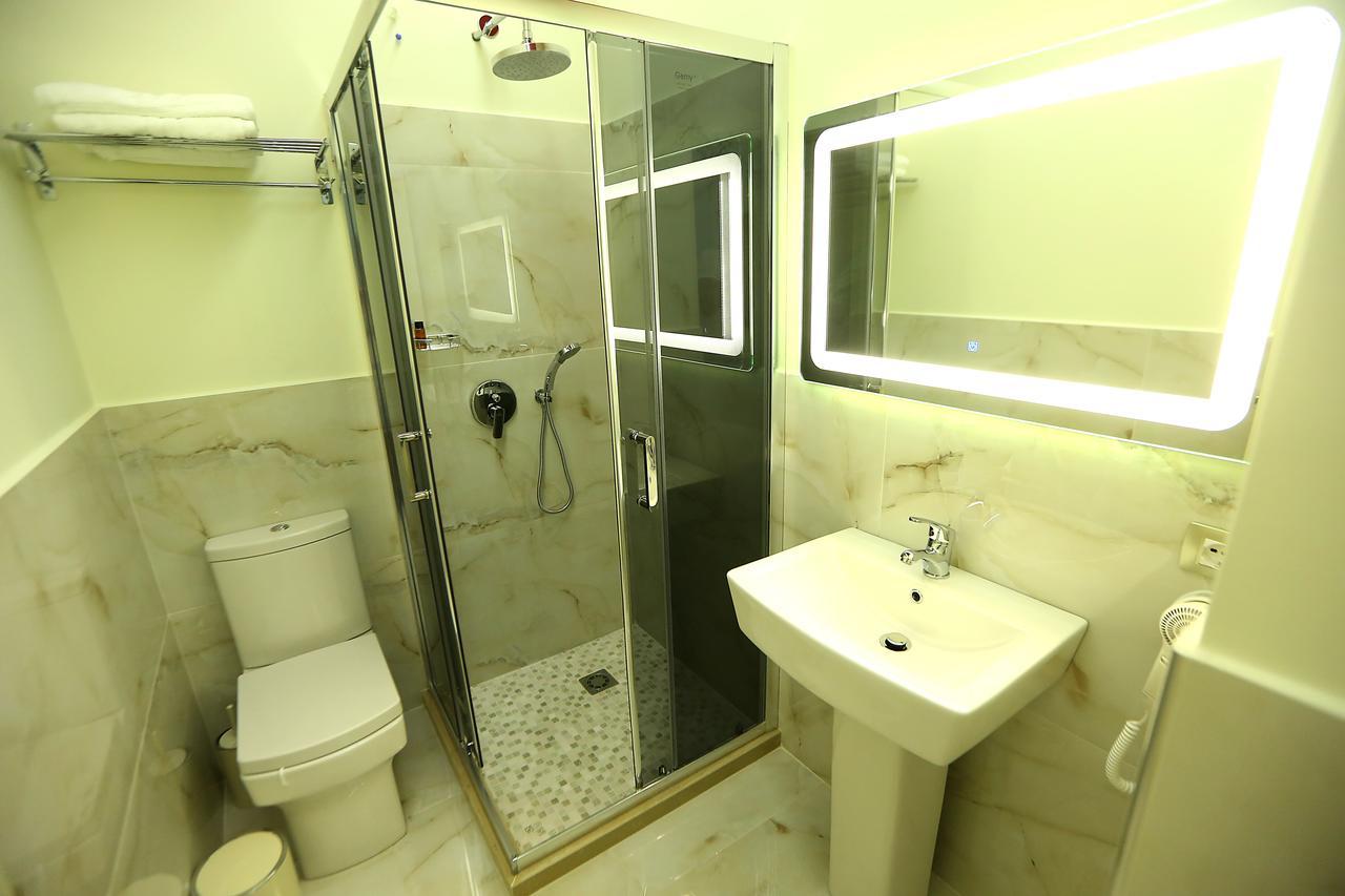Hotel Vllaznia Shkodër Екстериор снимка