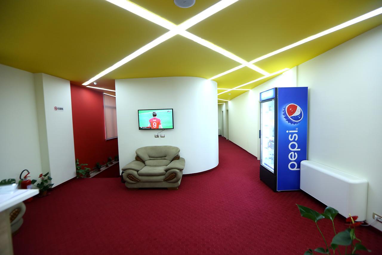 Hotel Vllaznia Shkodër Екстериор снимка